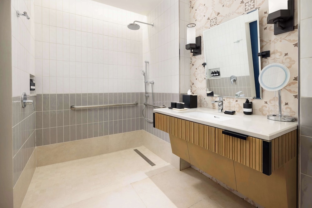 Bathroom shower