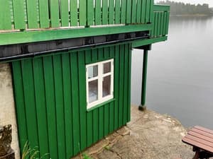 thumbnail: Exterior