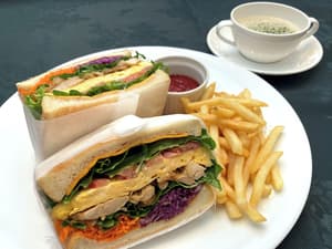 thumbnail: Restaurant