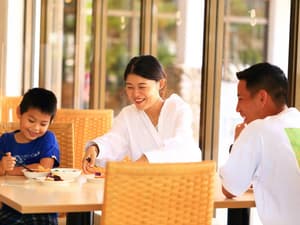 thumbnail: Restaurant