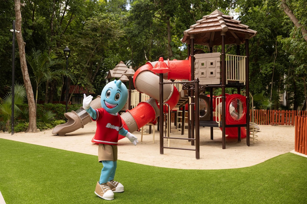 Children's play area - outdoor