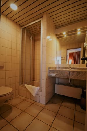 thumbnail: Bathroom