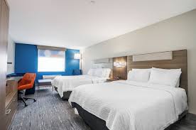 Double Queen Room