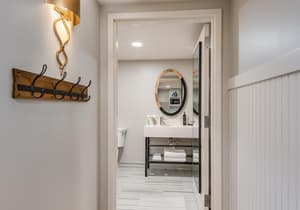 thumbnail: Bathroom