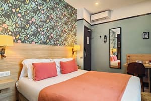 thumbnail: Room