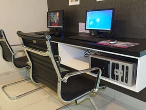 thumbnail: Business center