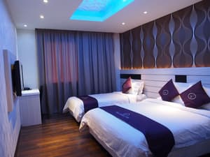 thumbnail: Room