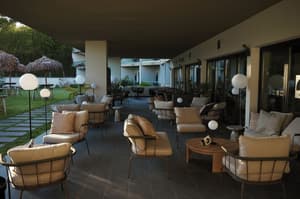 thumbnail: Exterior