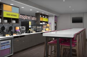 thumbnail: Breakfast area