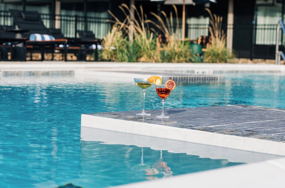 Poolside bar