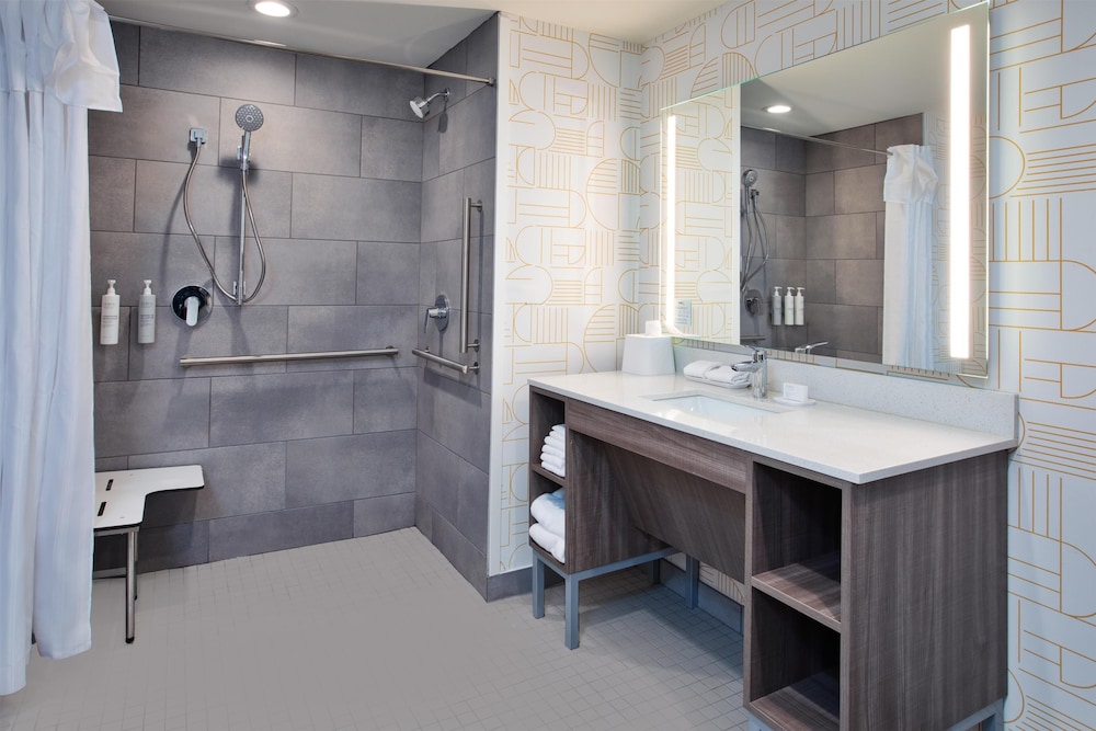 Bathroom shower