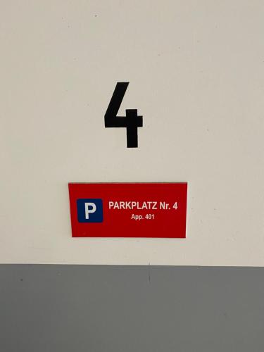 844983281.jpg