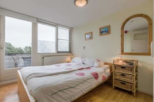 thumbnail: Primary image