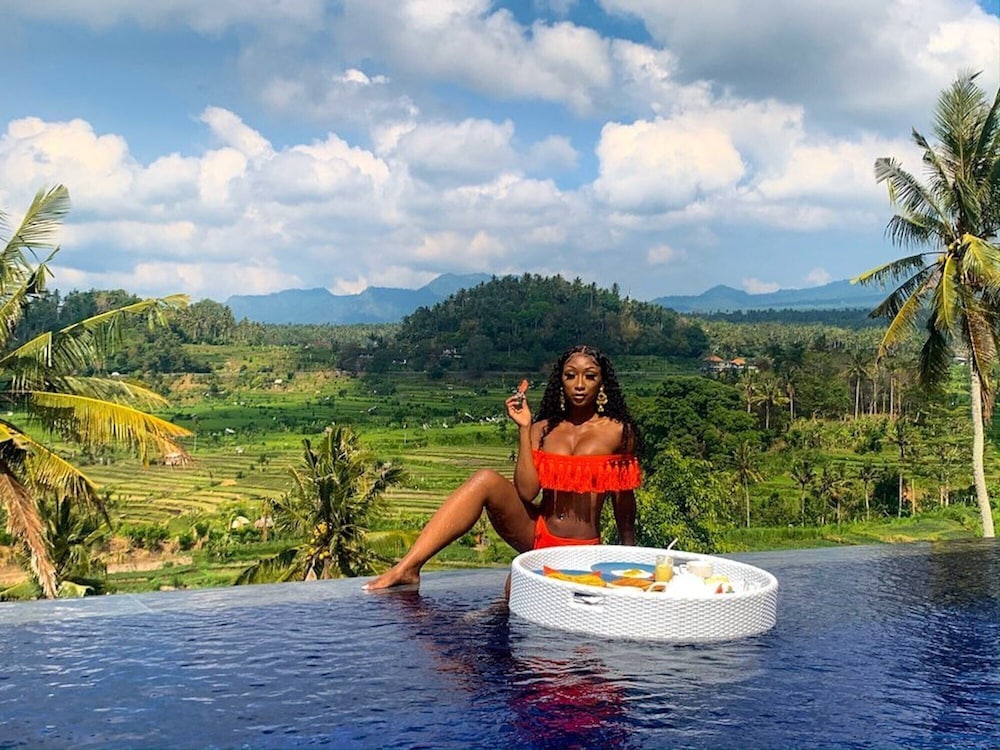 Private pool