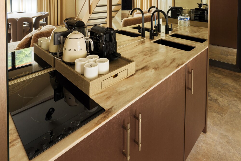 Private kitchenette