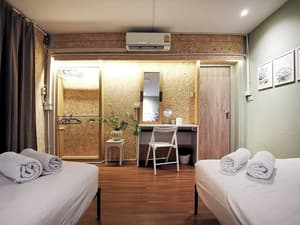 thumbnail: Room