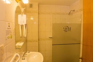 thumbnail: Bathroom
