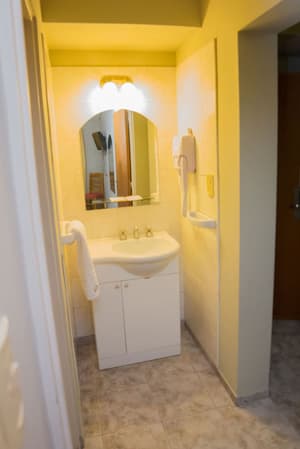thumbnail: Bathroom sink