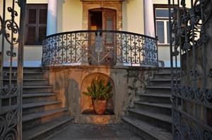 thumbnail: General view