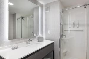 thumbnail: Bathroom shower