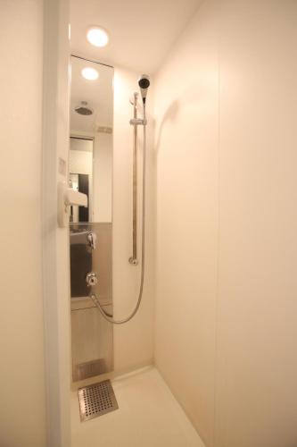 834562012.jpg