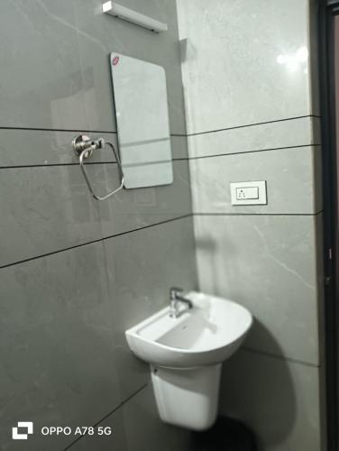 864564454.jpg