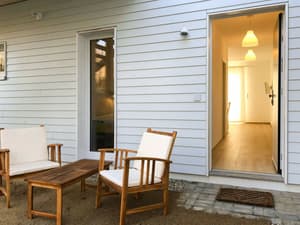 thumbnail: Exterior