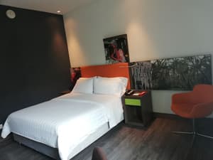 thumbnail: Room