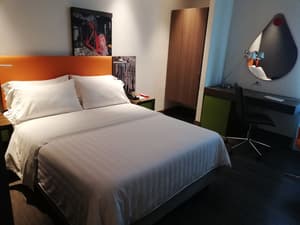 thumbnail: Room