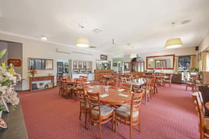 thumbnail: Breakfast area