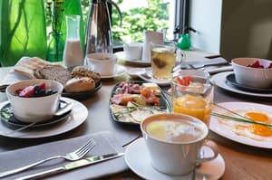 thumbnail: Breakfast area