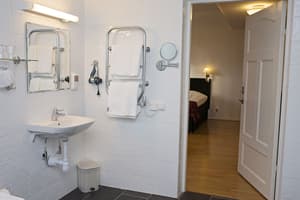 thumbnail: Bathroom