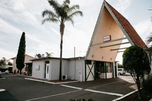 thumbnail: Front of property