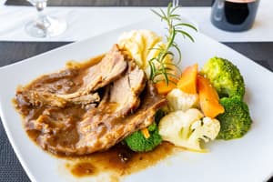 thumbnail: Restaurant