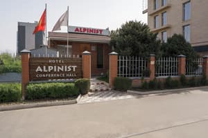 Alpinist Hotel