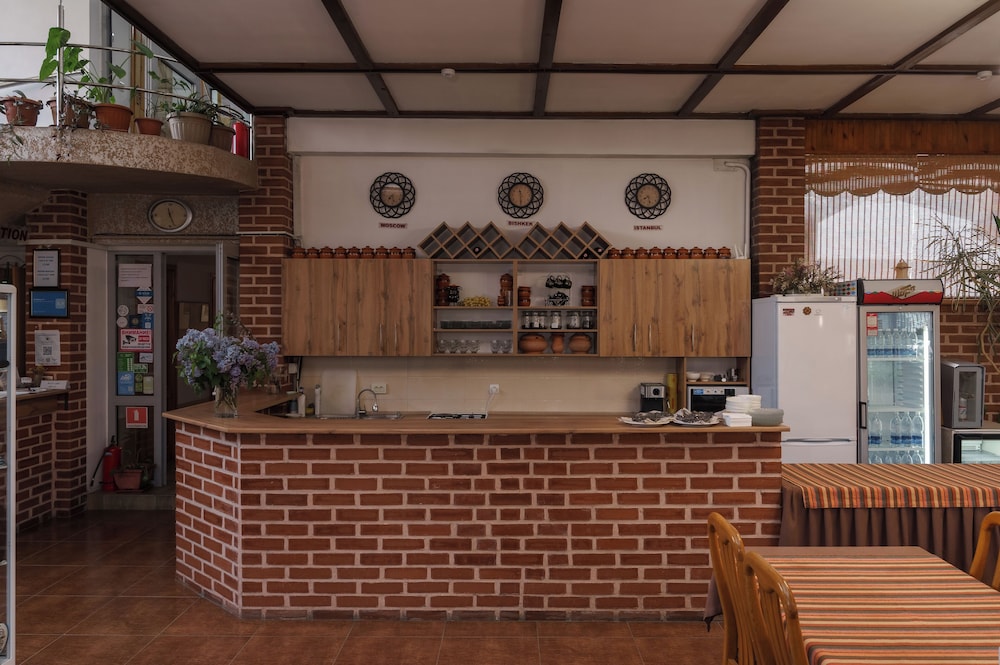 Shared kitchen facilities