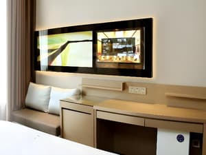 thumbnail: 904895940.jpg