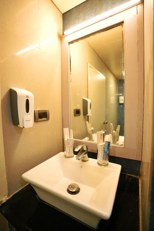 a1e5b2076196d97a913dca576d618518.jpg