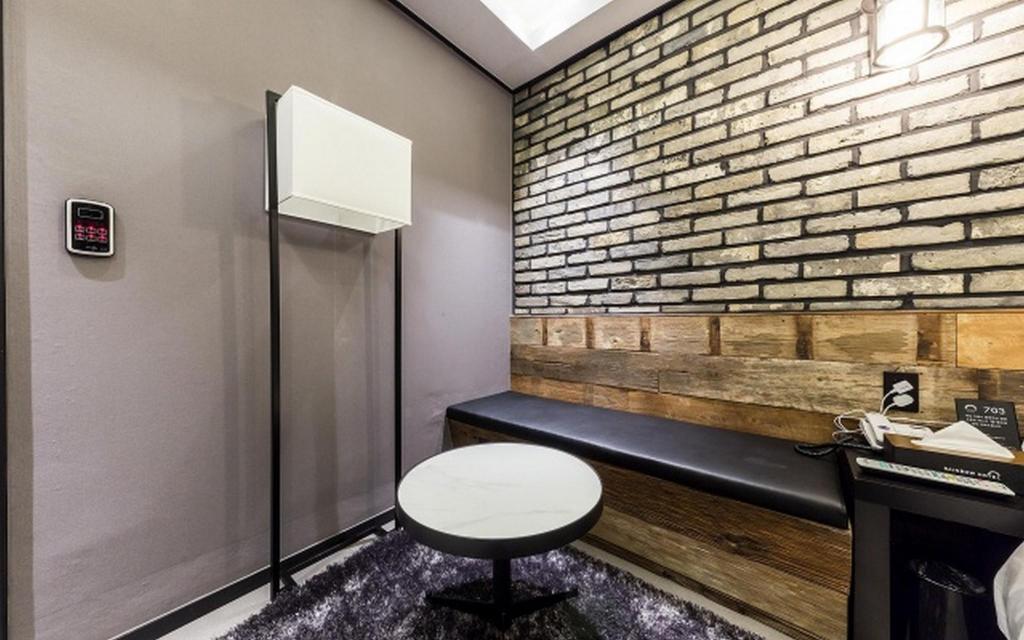 a80eb9b0449f15f39f4bafcf6d700b92.jpg
