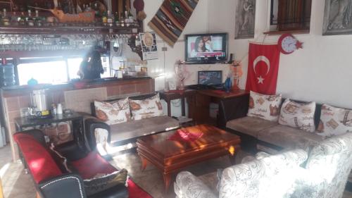 67246728.jpg