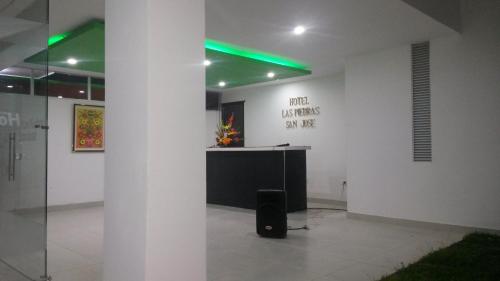 43649270.jpg