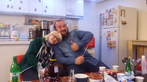 thumbnail: Family dining