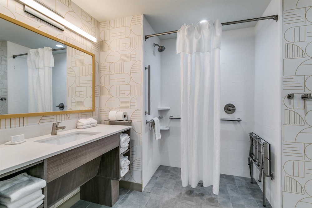 Bathroom shower