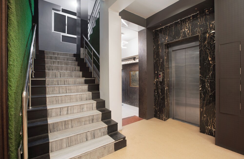 Elevator