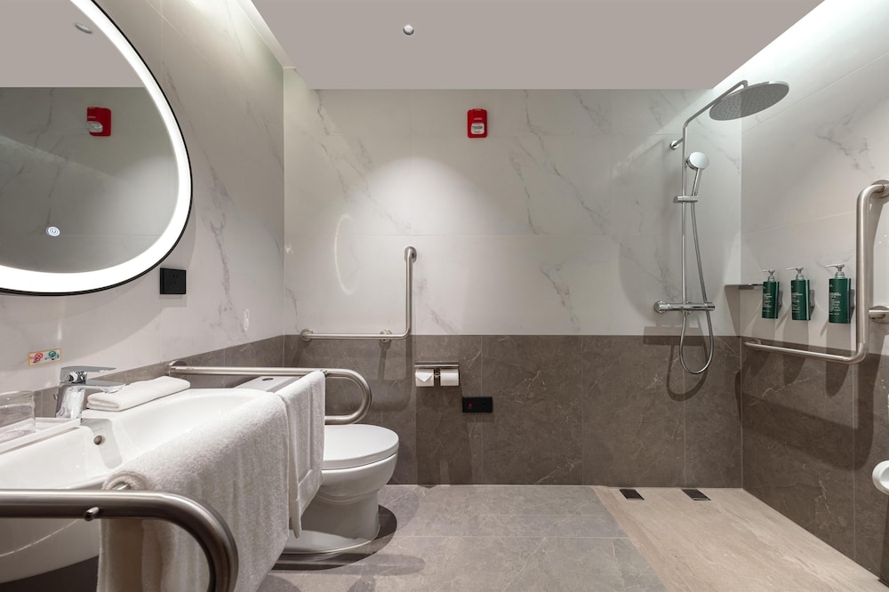 Bathroom shower