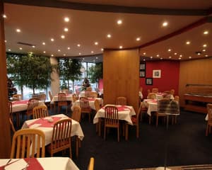 thumbnail: Restaurant
