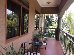thumbnail: Exterior
