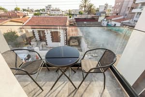 thumbnail: Terrace/patio