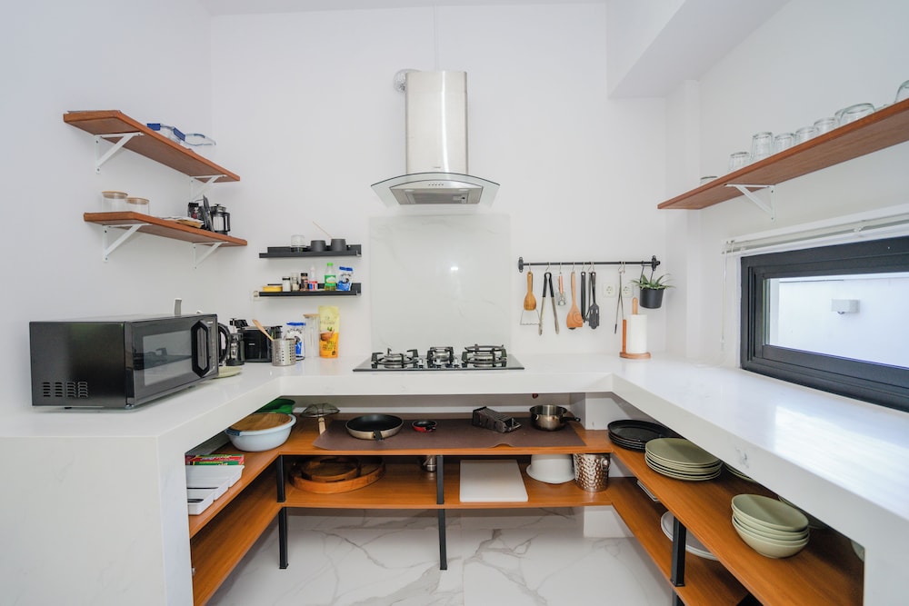 Shared kitchen facilities