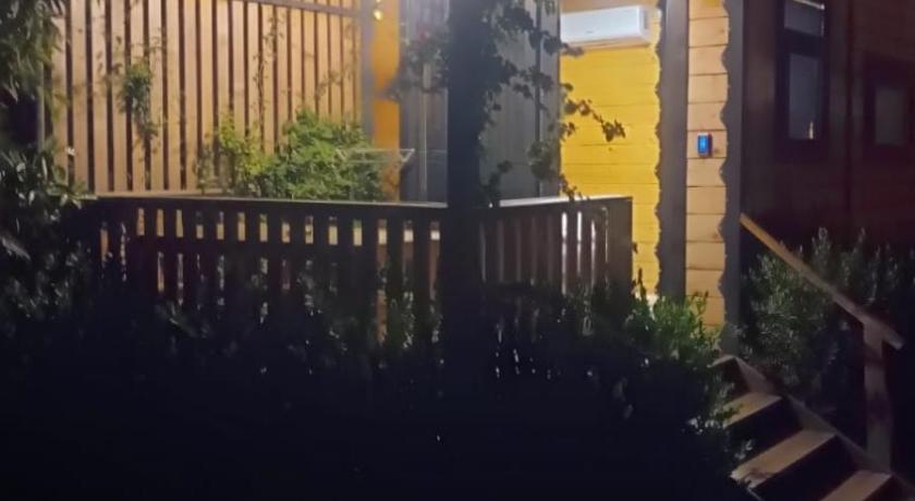 556540745.jpg